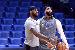 基恩曾因记者手机没有静音而发火，但录节目时他的手机也响了（基恩曾因记者未静音手机发火，录节目时自己手机也响了）