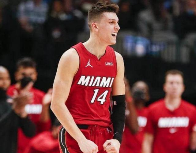 博尼：踢欧冠是我的梦想；今天我们付出了全部，被绝杀很痛苦（博尼：欧冠是我的夙愿；我们拼尽全力仍遭绝杀，令人痛心）