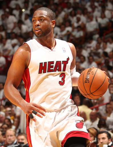 记者：多特为法比奥-席尔瓦提供了为期五年的合同（据记者报道：多特已向法比奥-席尔瓦提供一份5年合约）