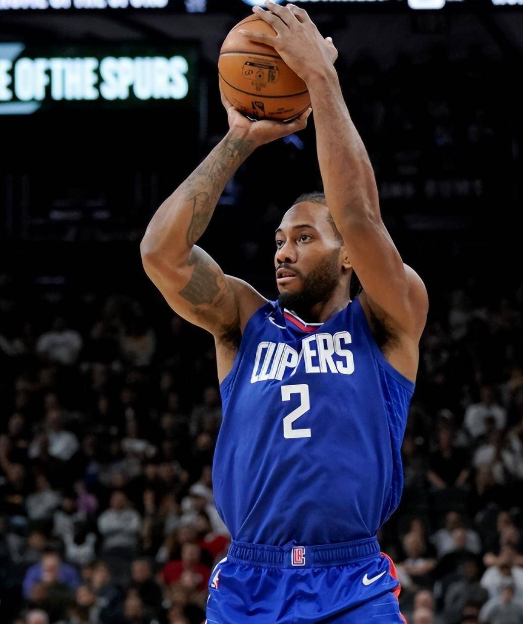 记者丨米兰vs科莫海外赛告吹（记者：米兰与科莫海外赛未能成行）