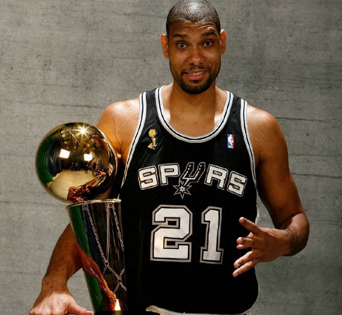 西媒：维尼修斯6场欧冠451分钟0进球，连续11场陷球荒（西媒：维尼修斯欧冠6战451分钟仍无进球，连续11场哑火）