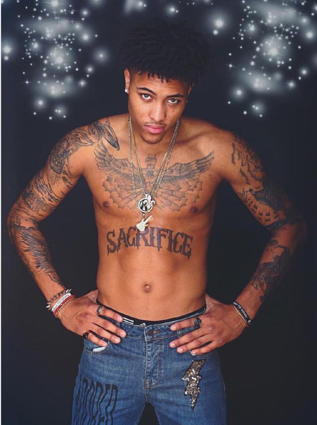 杨溢打出战略性意义！连进三分+灵活组织，解压徐杰并盘活胡明轩（杨溢展现战略价值：连中三分+灵活调度，分担徐杰压力并激活胡明轩）