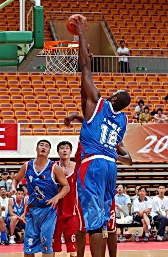 阵容不整，U22国家队今日训练仅18人参加（U22国家队阵容不齐，今日训练仅18人到场）