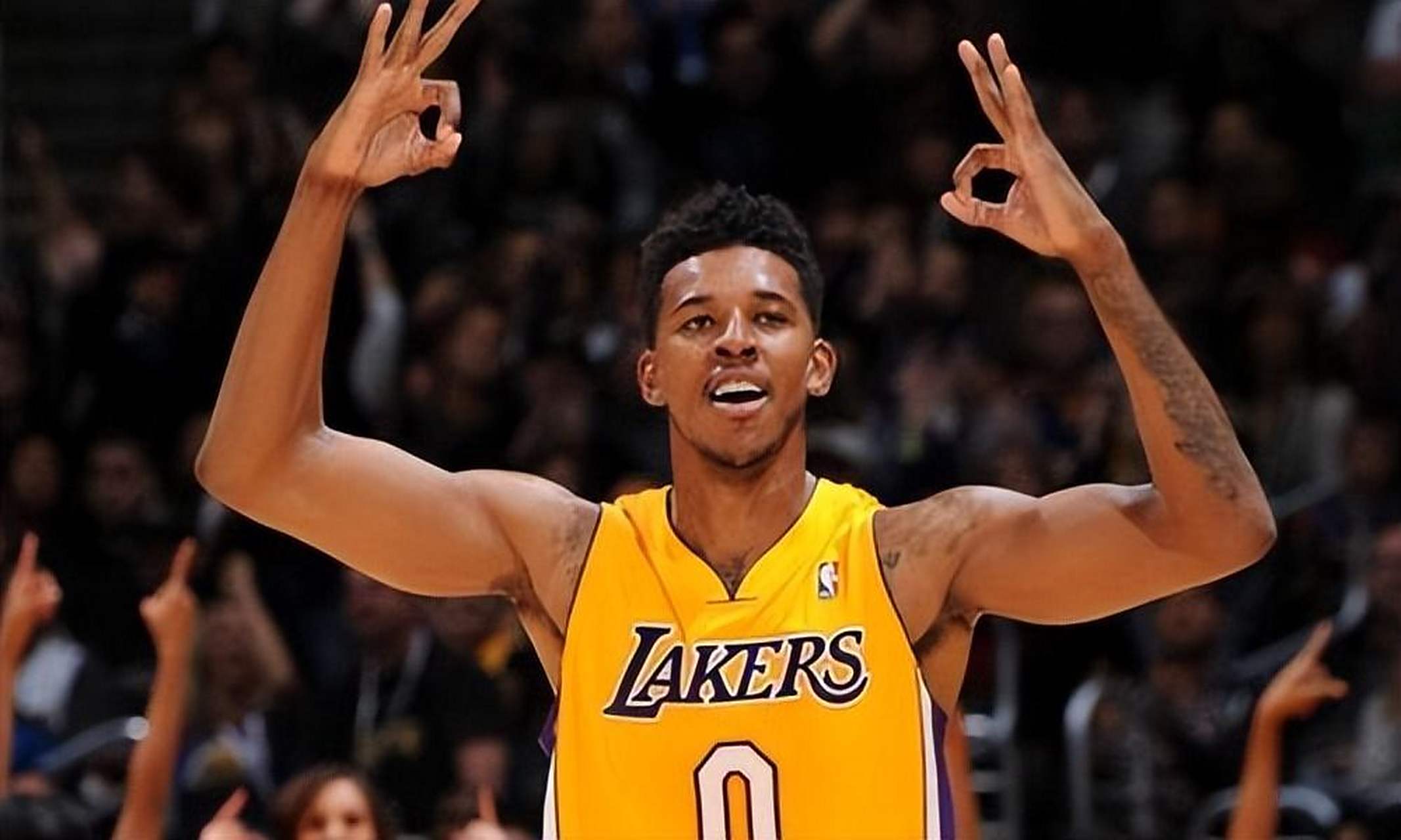 中国男子冰壶队米兰冬奥会资格赛5-2战胜菲律宾，豪取三连胜（米兰冬奥资格赛：中国男冰壶队5比2击败菲律宾，豪取三连胜）