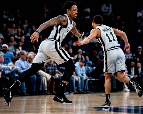 都体：尤文为随队远征挪威的约400名球迷发放30欧电子商城券（都体：尤文向随队远征挪威的约400名球迷赠送30欧元电子商城代金券）