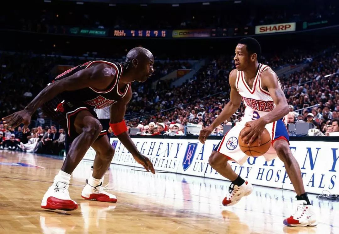 尤尔曼德：药厂的表现太差了；格里马尔多带着伤从国家队回来（尤尔曼德批药厂表现不佳，格里马尔多从国家队带伤归队）